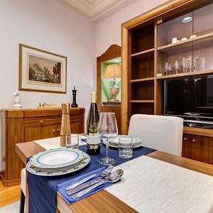 Pantheon Antique Suite